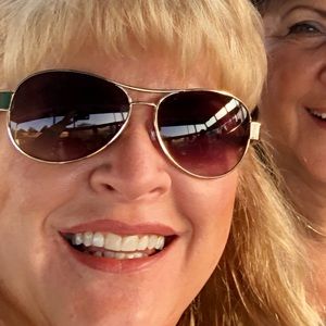 Meet your Posher, Echo